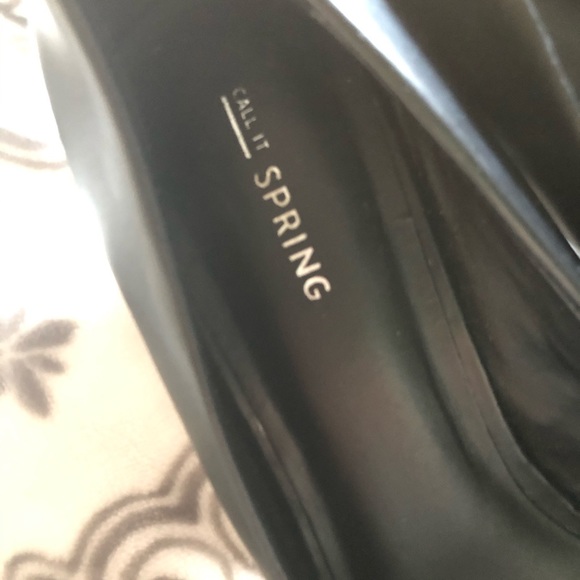 Spring Black classic Heels - Picture 2 of 5